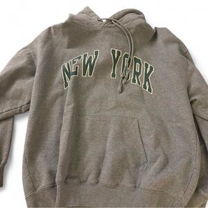 Brandy Melville Gray New York Hoodie